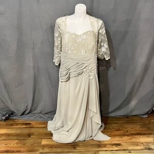 JJs House Gray and Cream Lace Wedding Dress